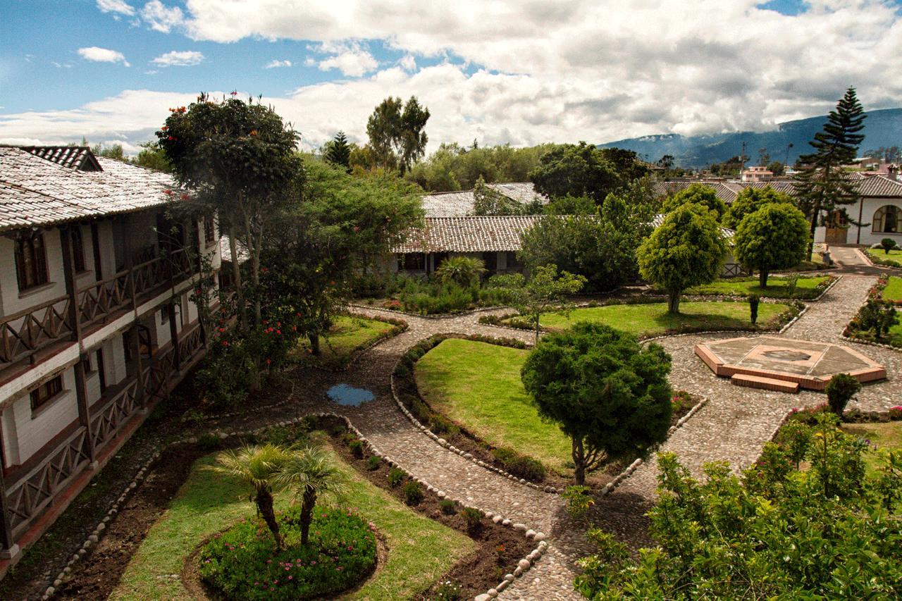 Hosteria Hacienda Pueblo Viejo Atuntaqui エクステリア 写真